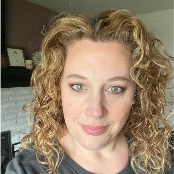 Meet your Posher, Harleigh - Picture 2 of 2